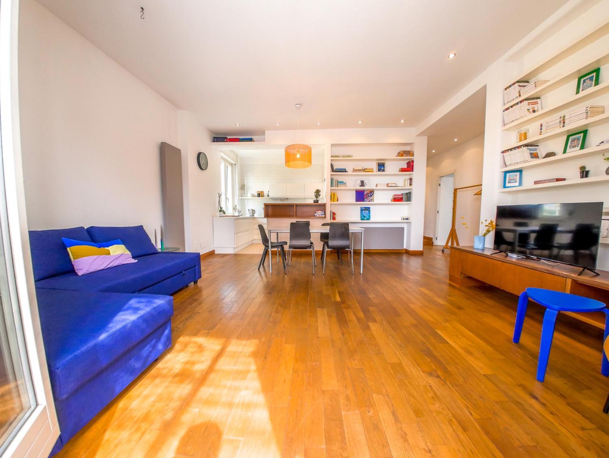 Stunning 3-bedroom Penthouse * Rom